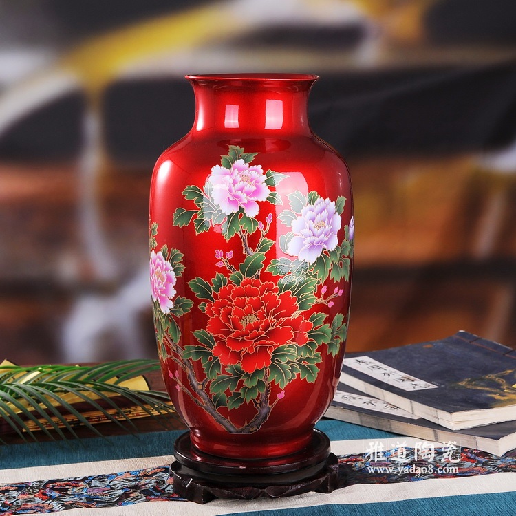 红色水晶釉花开富贵陶瓷冬瓜瓶