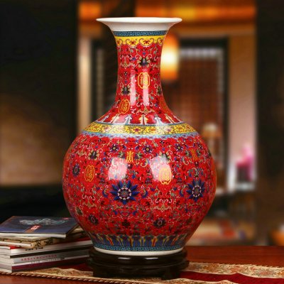 景德镇瓷器珐琅彩红色福寿赏瓶工艺