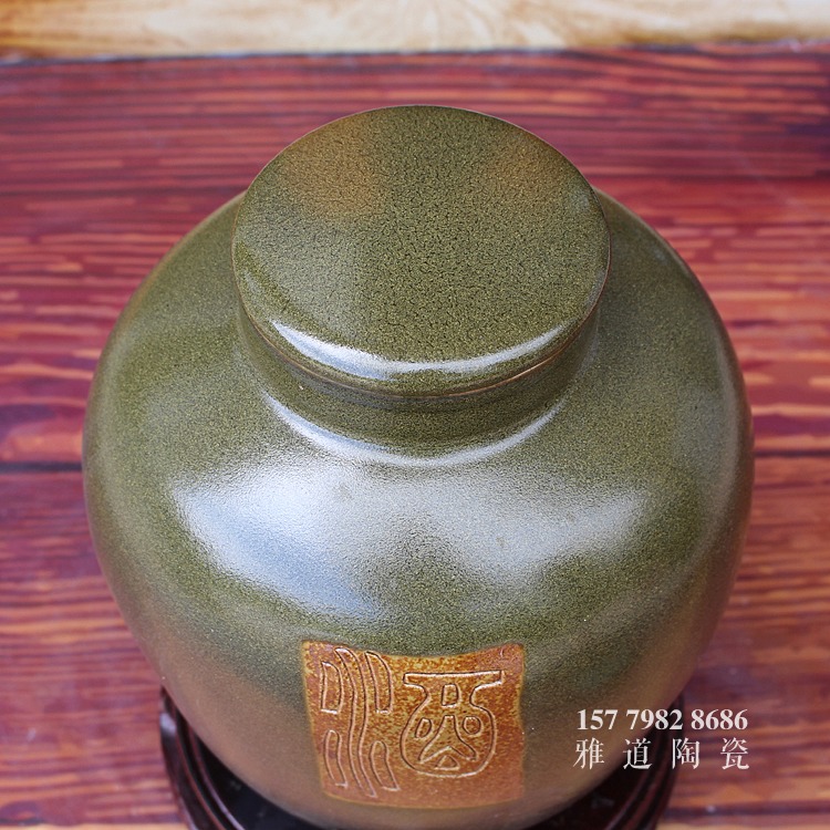 景德镇茶叶末釉陶瓷酒坛