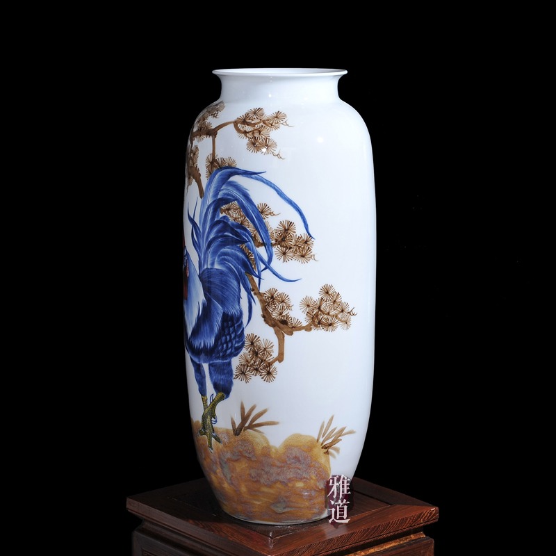 陶瓷艺术花瓶王云喜手绘金鸡报喜-侧面