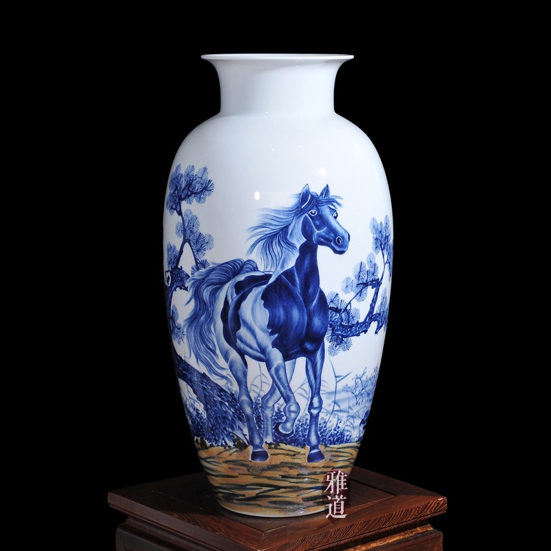 工艺品陶瓷花瓶王云喜手绘马到成功