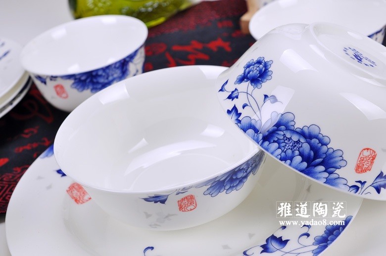 国色多姿56头陶瓷餐具-面碗
