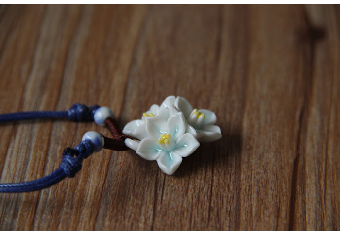 景德镇陶瓷花朵绳链毛衣链