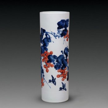 浅谈青花釉里红的发展及应用
