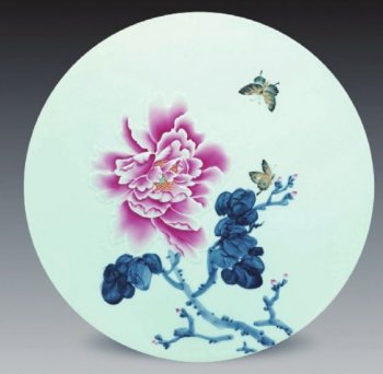 略谈景德镇青花雕刻与新彩技艺