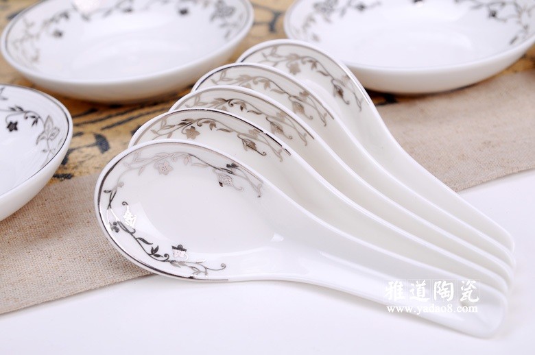 景德镇陶瓷白马王子56头骨瓷餐具套装