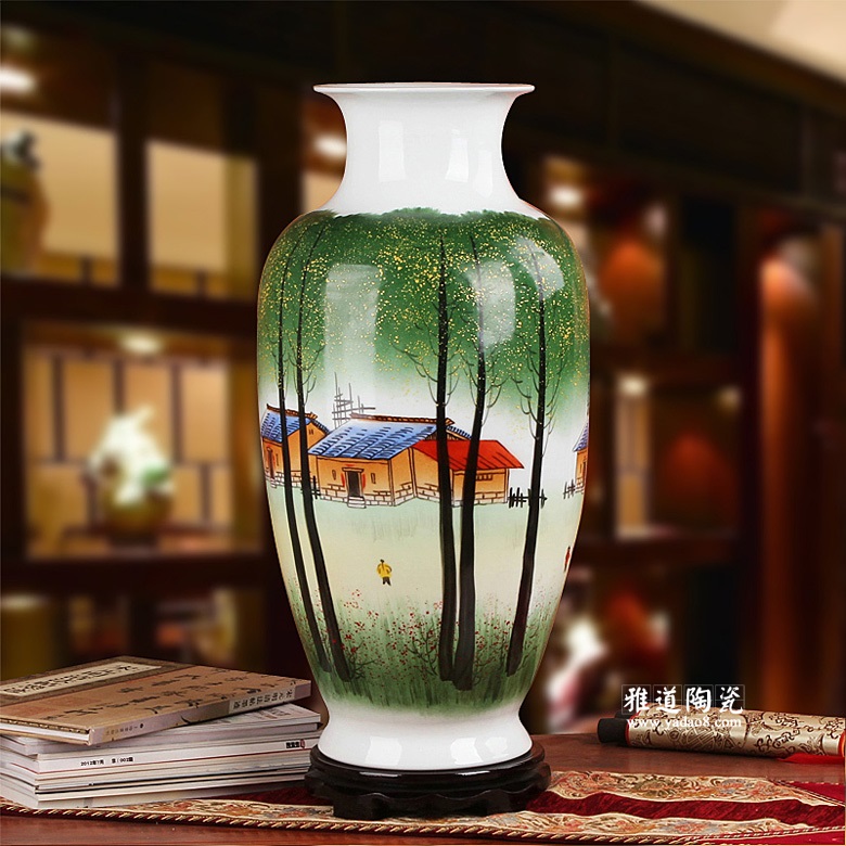 景德镇陶瓷手绘花瓶林间小寨观音瓶