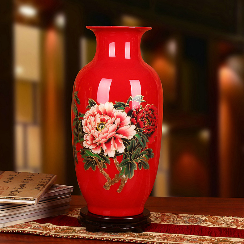 红色麦秆牡丹花富贵花瓶