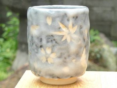 长石釉的特点成分及历史