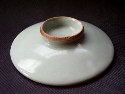 雅道瓷器:这种瓷器可以与玉器媲美