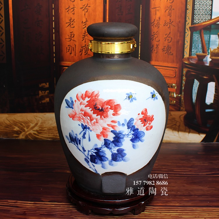景德镇颜色釉手绘酒坛-牡丹款