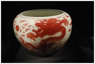 谈谈釉下彩瓷的发展