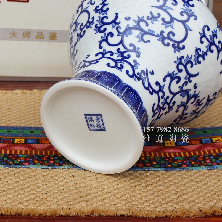 高档景德镇青花3斤酒坛批发底款