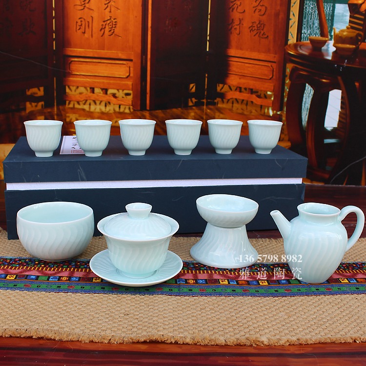 景德镇10头盖碗青釉功夫茶具套装 景德镇10头盖碗青釉功夫茶具套装