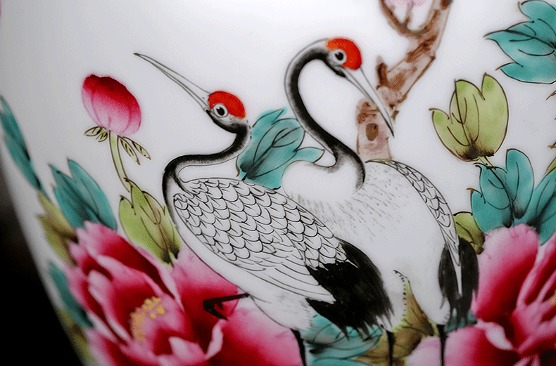 景德镇名家手绘陶瓷花瓶富贵长寿-特写
