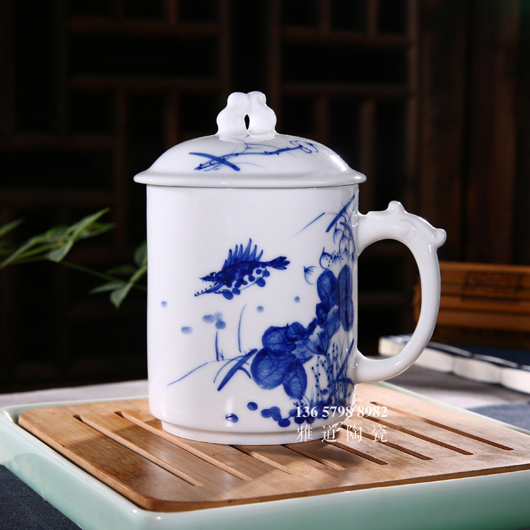 景德镇手绘青花瓷陶瓷茶杯-和为贵