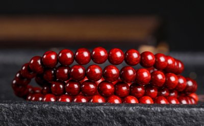 小叶紫檀佛珠鉴别及保养方法