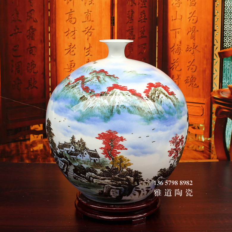 景德镇名家手绘山水艺术陶瓷花瓶摆件
