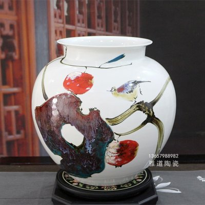陶瓷艺术创作中的多元构成趋势研究