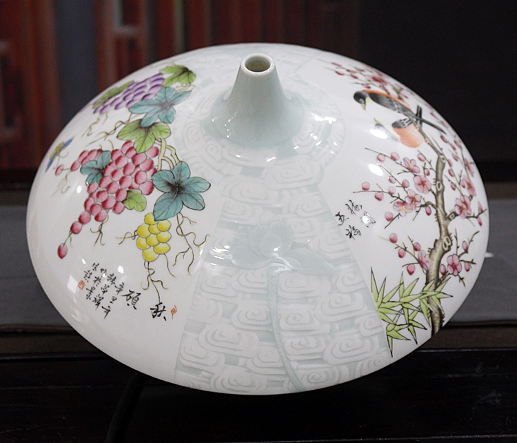 景德镇艺术陶瓷花瓶（双面手绘）