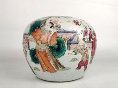 清代民窑粉彩瓷器的变革特征