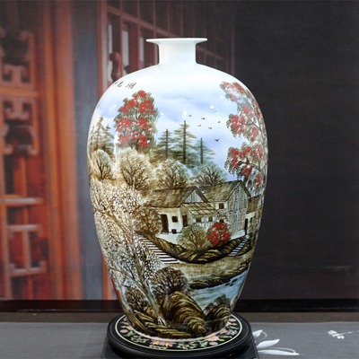景德镇手绘高档陶瓷花瓶（湖光山色）