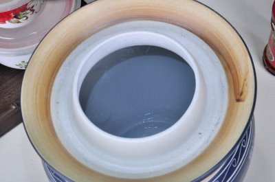 新买的泡菜坛子怎么清洗？