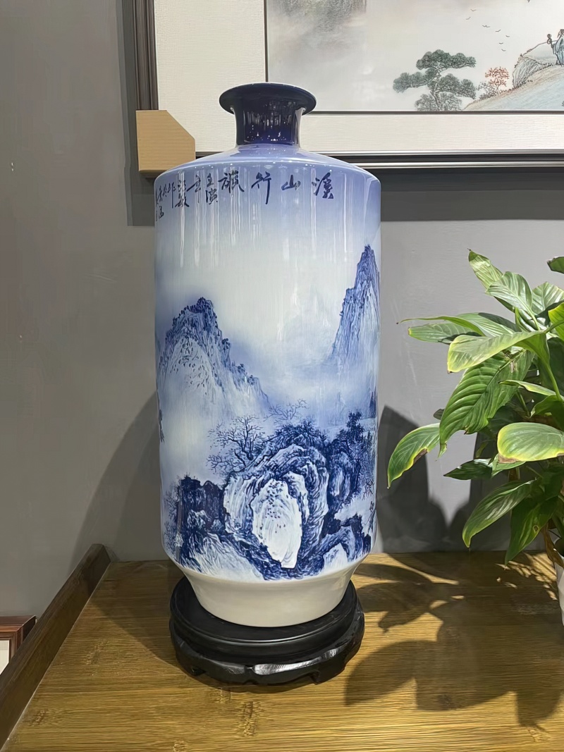 景德镇汪敏手绘青花瓷器花瓶（溪山行旅）(图4)