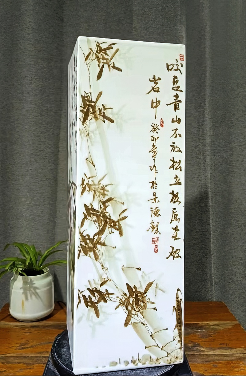 冯爱民手绘陶瓷镶器花瓶（梅兰竹菊）(图1)
