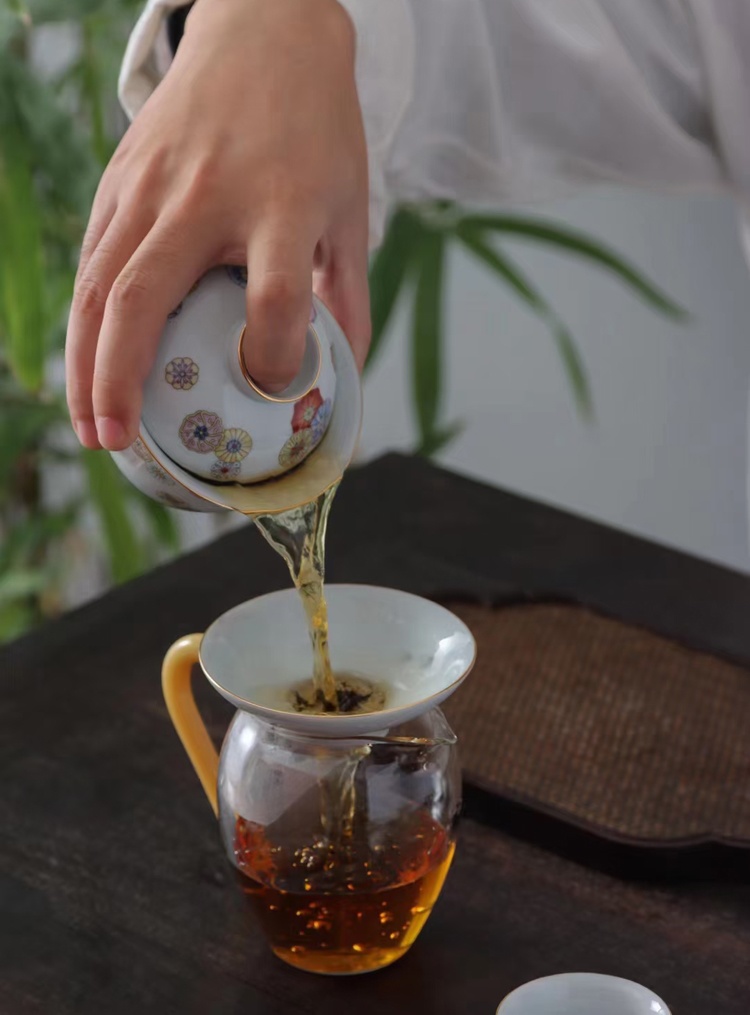 12头皮球花陶瓷茶具盖碗茶杯水洗套组(图3)