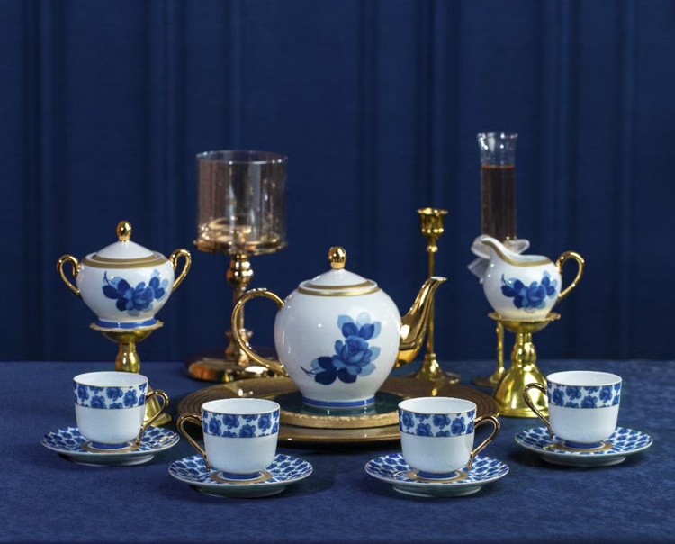 11头景德镇陶瓷咖啡具套装咖啡杯碟壶（蓝玫瑰）(图2)