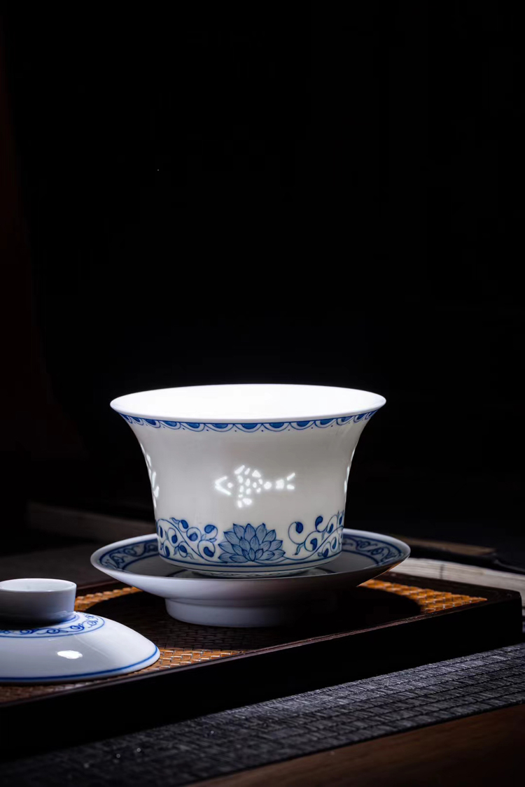 景德镇陶瓷手绘青花玲珑瓷功夫茶具套装（荷花鱼）(图2)