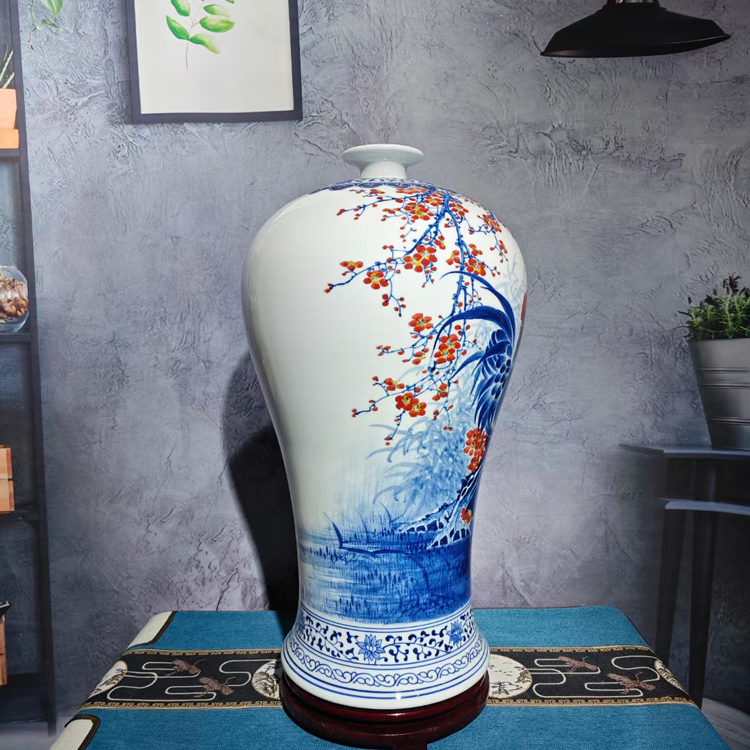谢德标手工手绘小口梅瓶陶瓷花瓶（金鸡报春）(图5)