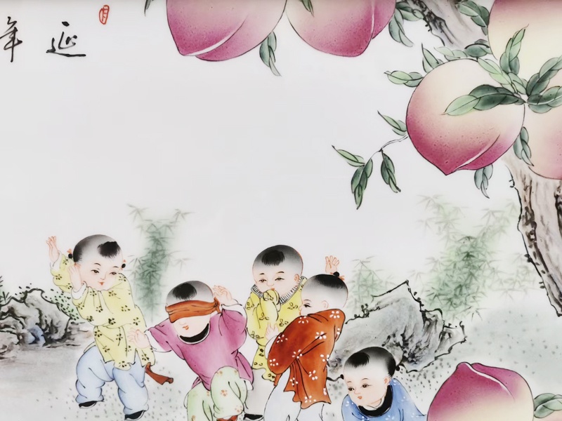 名家手绘童子祝寿瓷板画延年益寿
