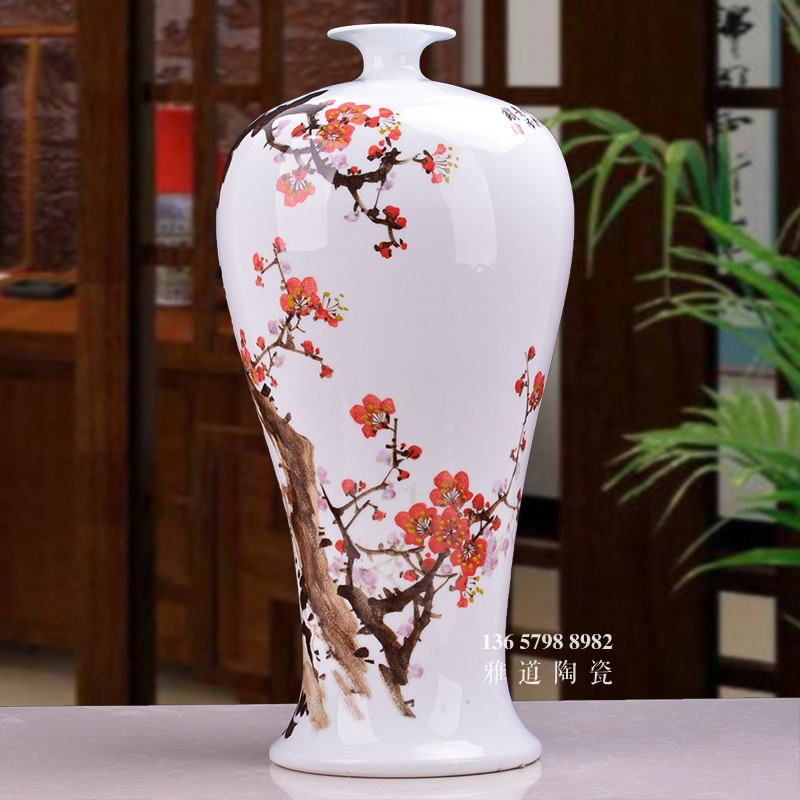 黄小玲手绘陶瓷花瓶摆件梅开五福